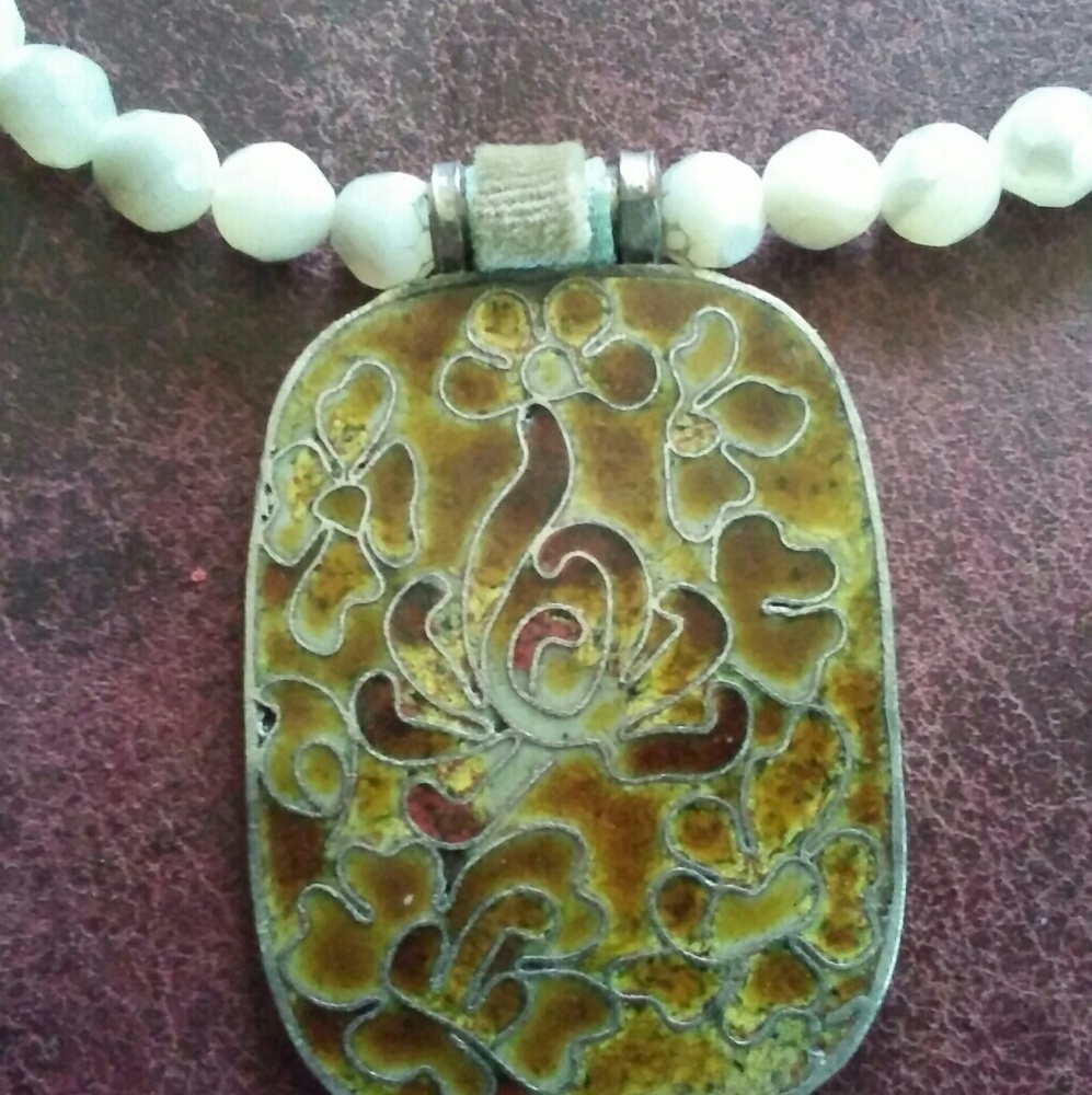 Mother of pearl necklace